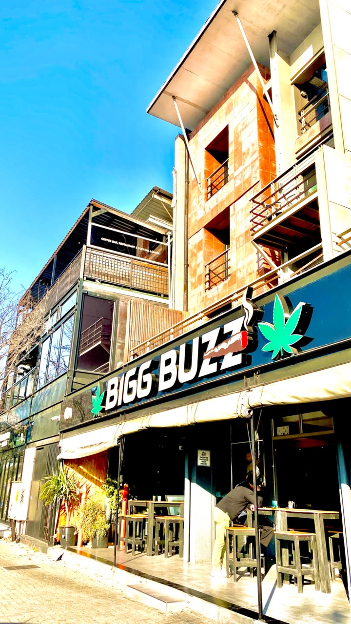 Bigg Buzz Greenside Store Front